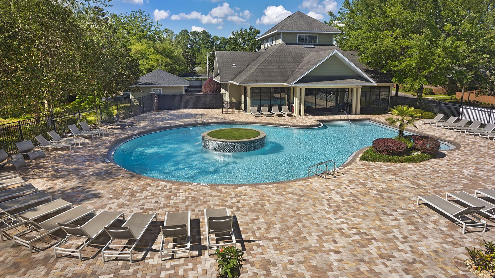 LUX13 Featured Image